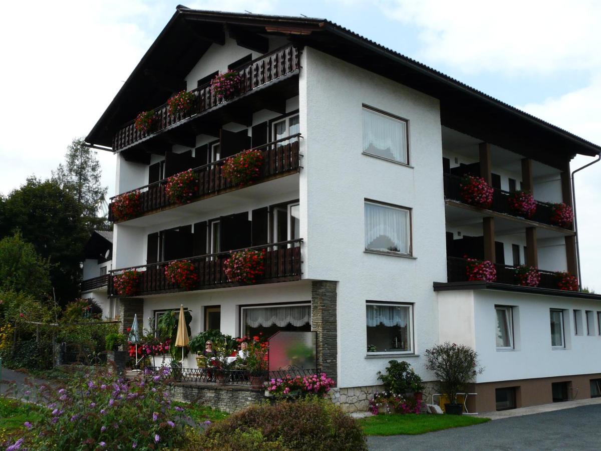 Gaestehaus Karawankenblick Apartman Drobollach am Faakersee Kültér fotó